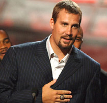 Ben speaks to the crowd at the 2006 ESPY Awards.