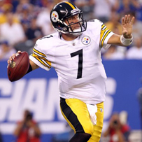 Ben looks to pass in the first quarter.